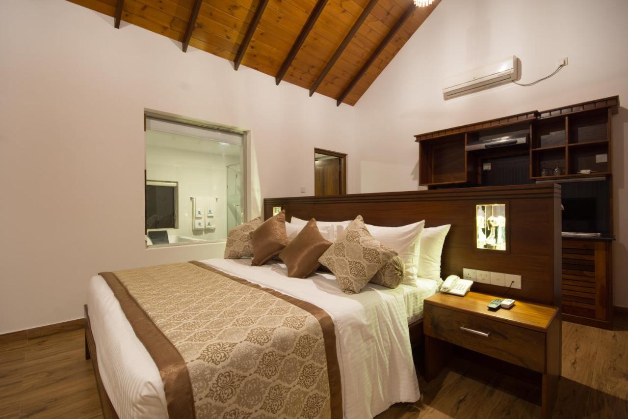 Okwin Resort Kandy Esterno foto