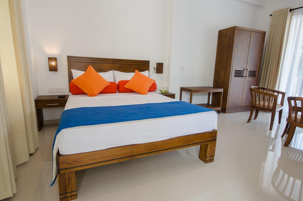 Okwin Resort Kandy Esterno foto