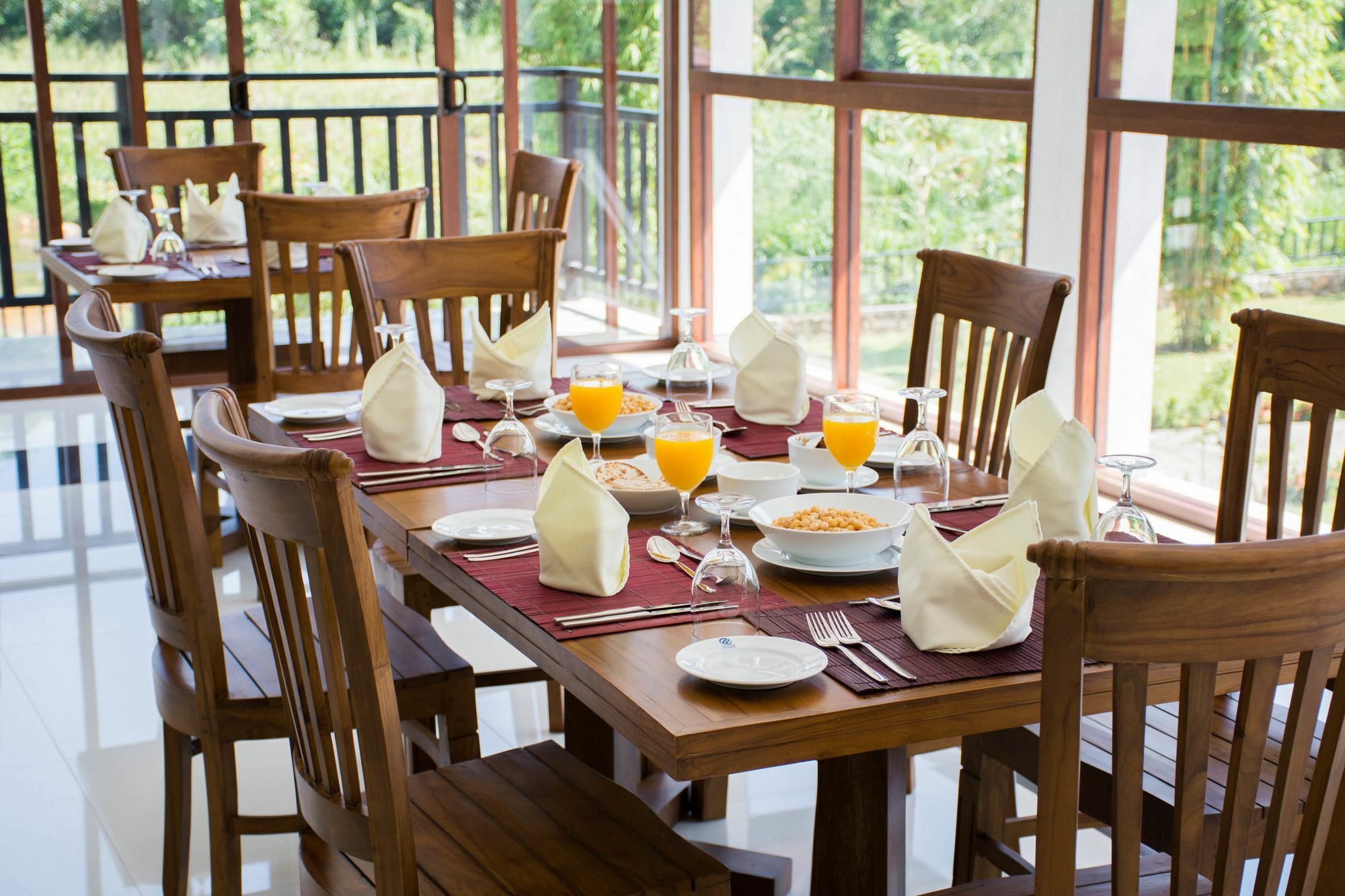 Okwin Resort Kandy Esterno foto